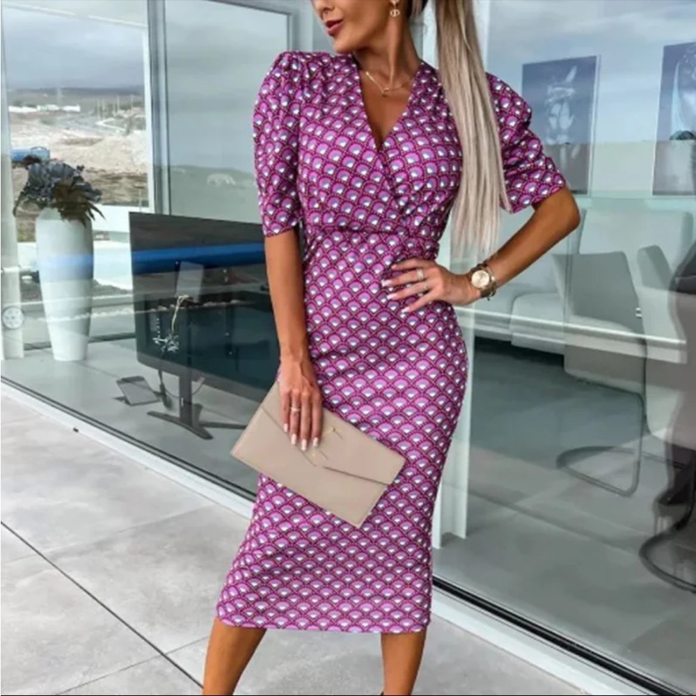 Purple midi short sleeve v neck fitted dress